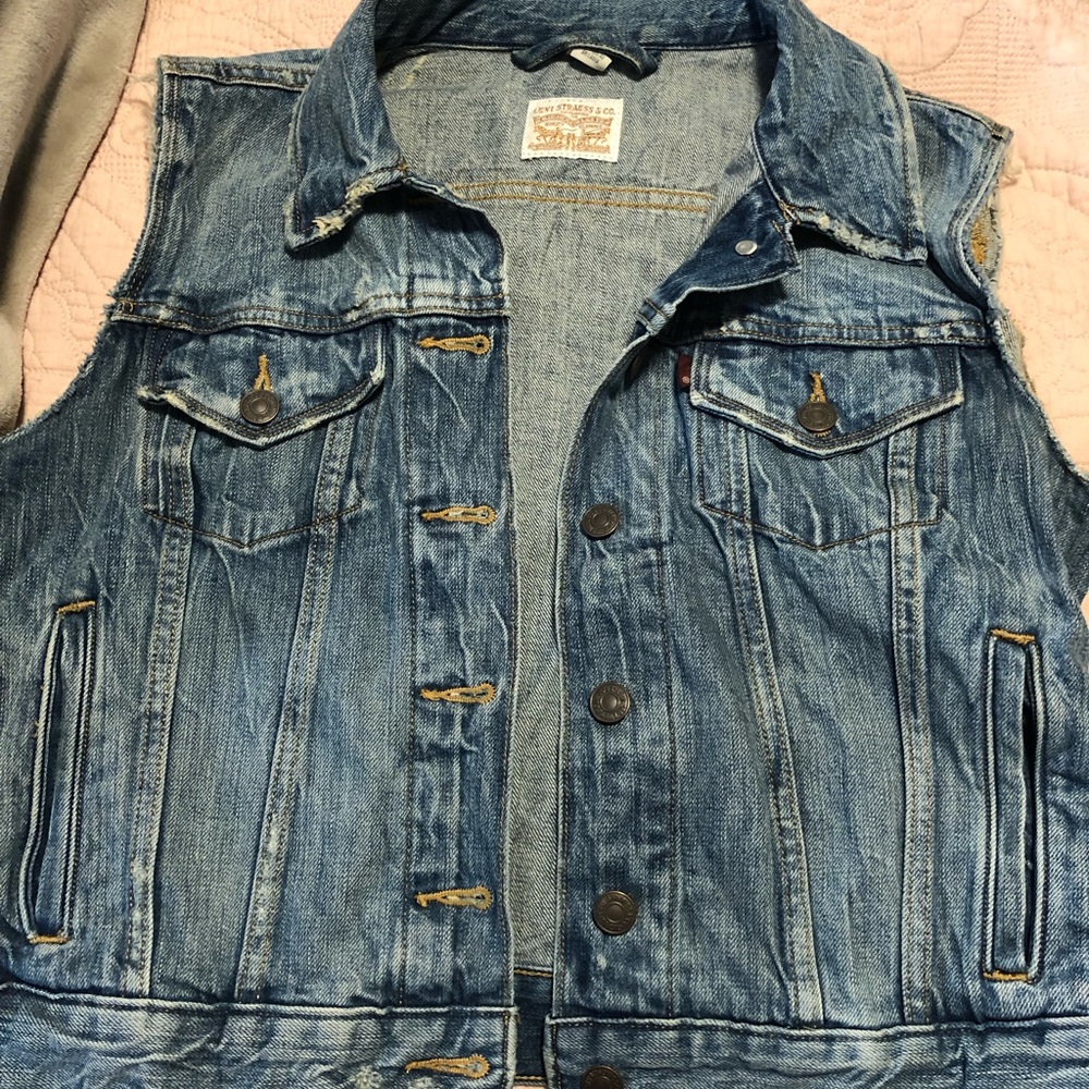 Levi denim (jean) jacket cutoff